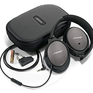 Bose QuietComfort 25 Noise Cancelling Wired Headphones for Apple devices (3.5mm)